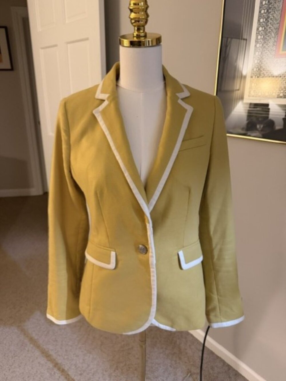 Banana Republic Tipped One-Button Blazer – Perfect Gold – Size 6